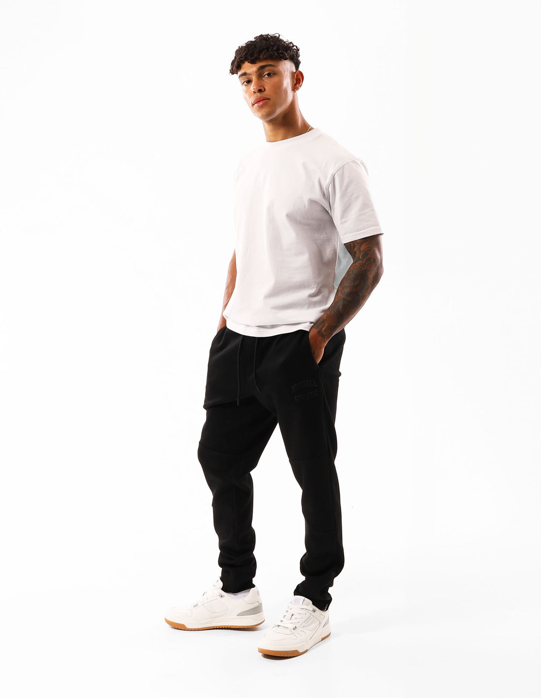 Track pants Russell Athletic Sirocco Barbati Negrii | 04123-ANWB